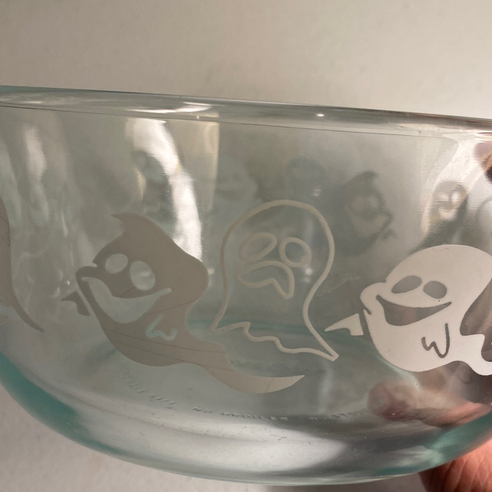 Pyrex Ghost Pattern Clear Glass Bowl - Picture 2 of 10